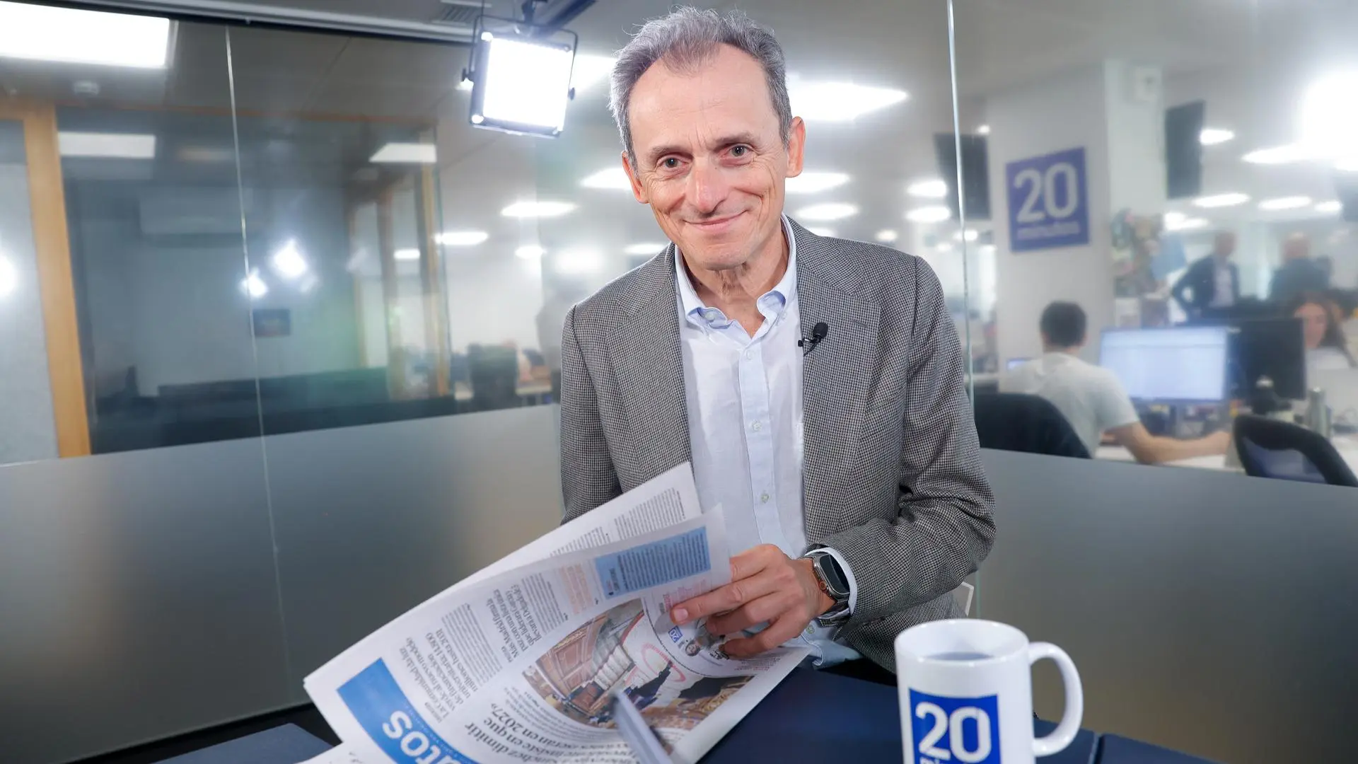 Del barrio a las estrellas, el viaje de Pedro Duque: "Me dijeron que en esa España oscura no se podía"