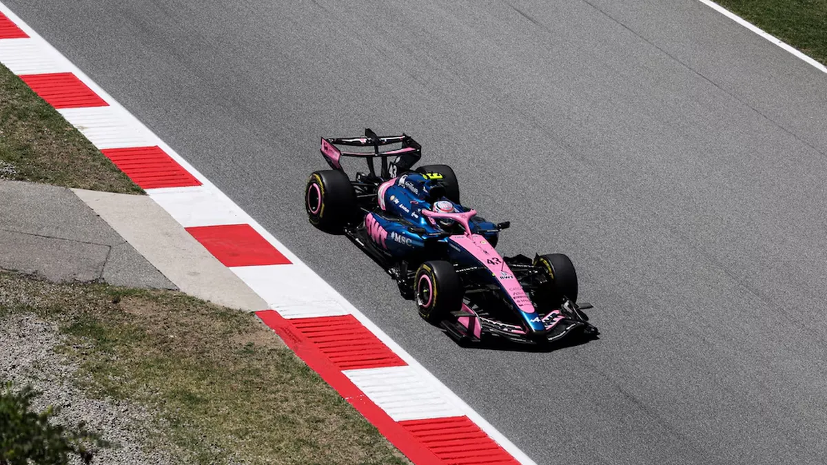 Franco Colapinto empeoró su andar en la segunda práctica: terminó 15° en la FP2 de Barcelona