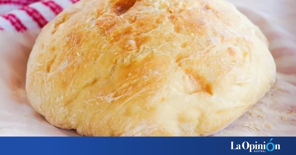 Recetas para ahorrar: cómo cocinar un pan casero clásico para la picada mundialista
