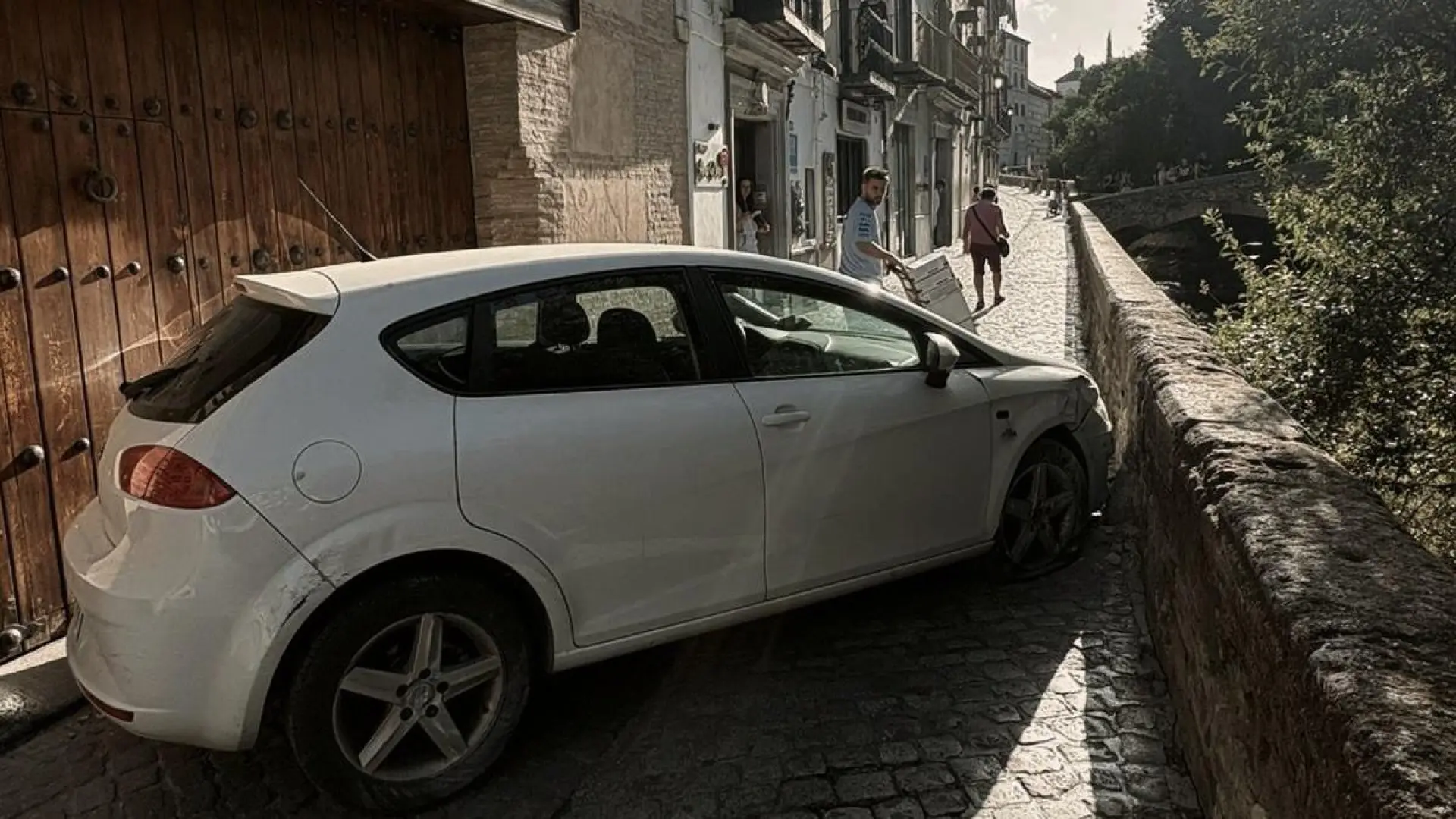 Detenido un hombre por conducción temeraria en Granada