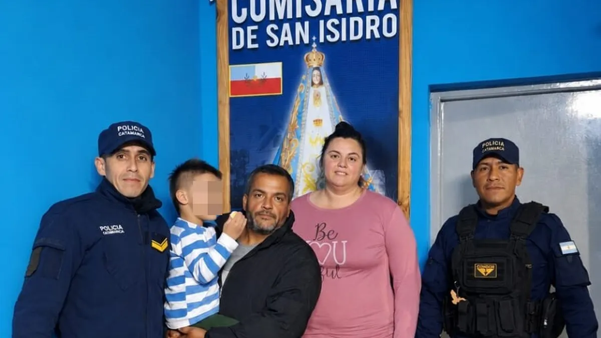 Policías lograron estabilizar a un niño mediante la maniobra de Heimlich