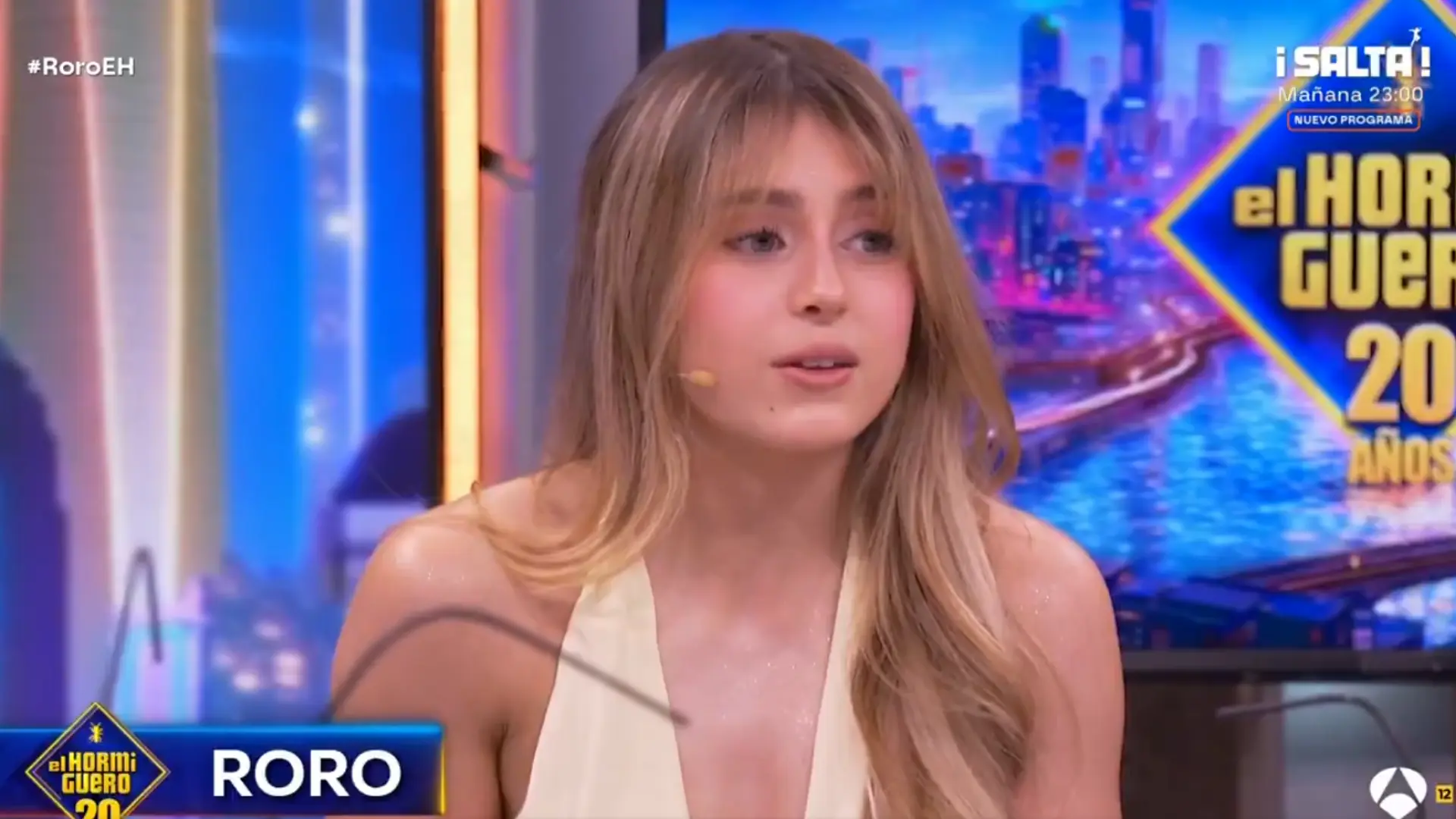 RoRo Bueno cuenta cómo combatió el odio en las redes: "El primer año me consideré la becaria. Ser ignorante te hace más feliz"