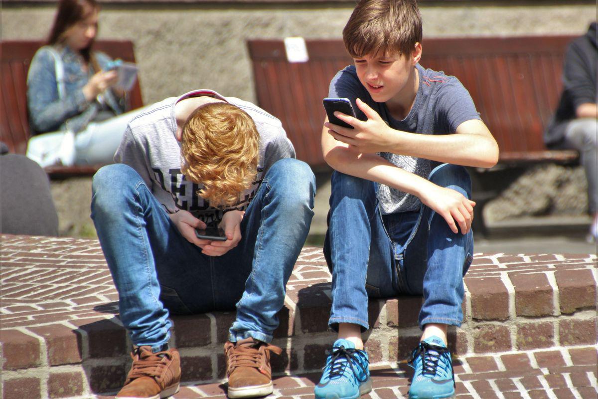 Reino Unido prohibirá el uso de las redes sociales a menores de 16 años