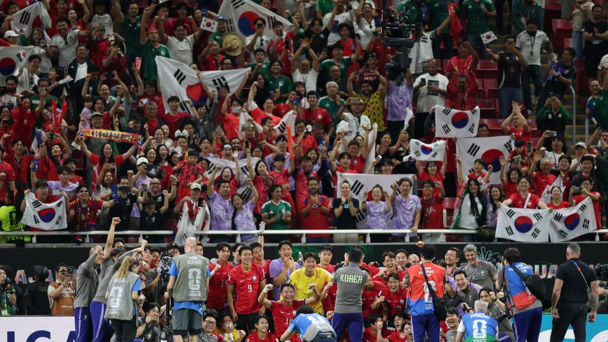 ¡Se volvieron locos! Coreanos aprendieron uno de los gritos para molestar a los rivales en México