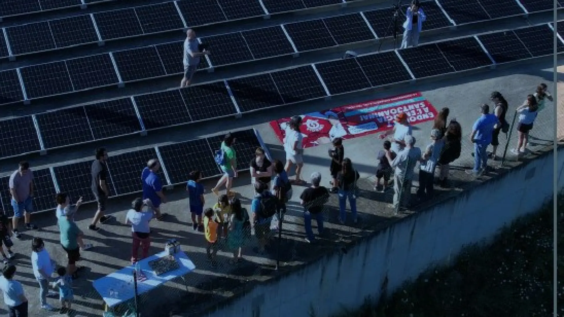Vuelta de tuerca al autoconsumo para unirse en torno a la electricidad: Aagesen debe regular las comunidades energéticas