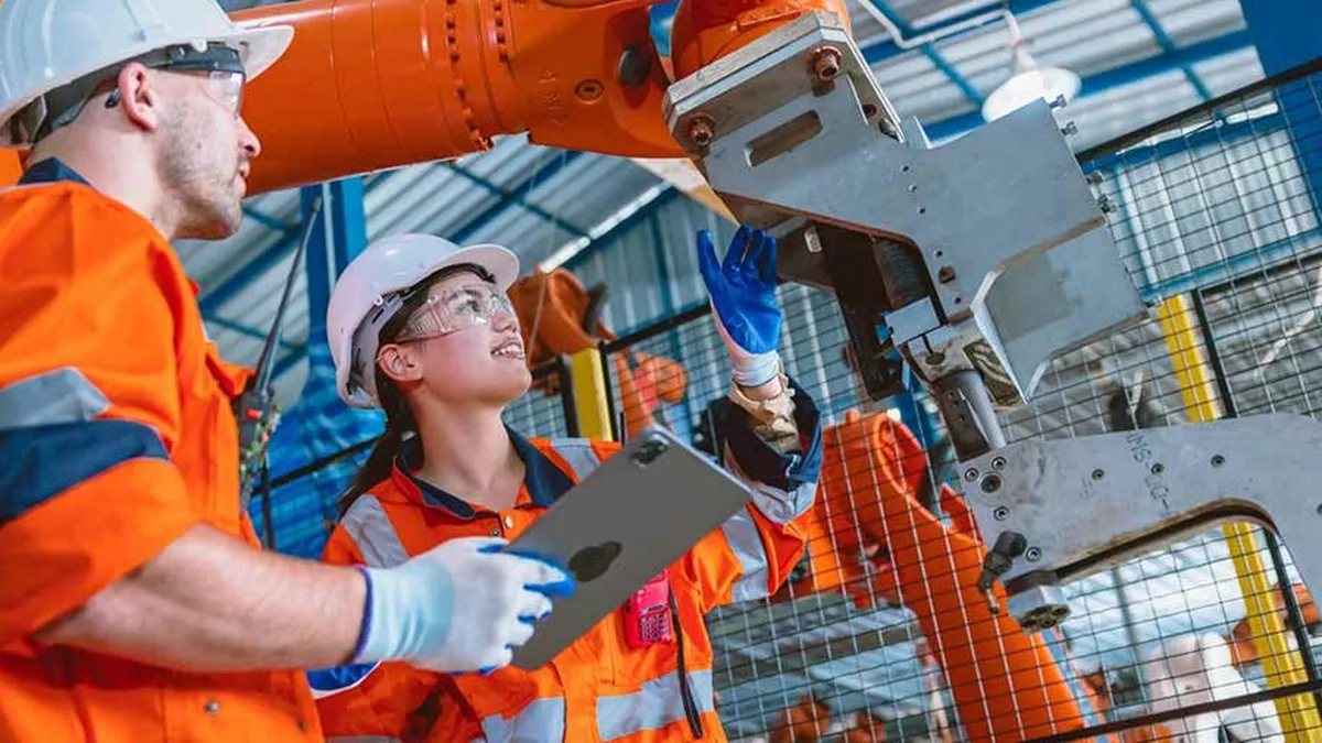 La industria cayó en un 2,1% en abril y profundiza su crisis