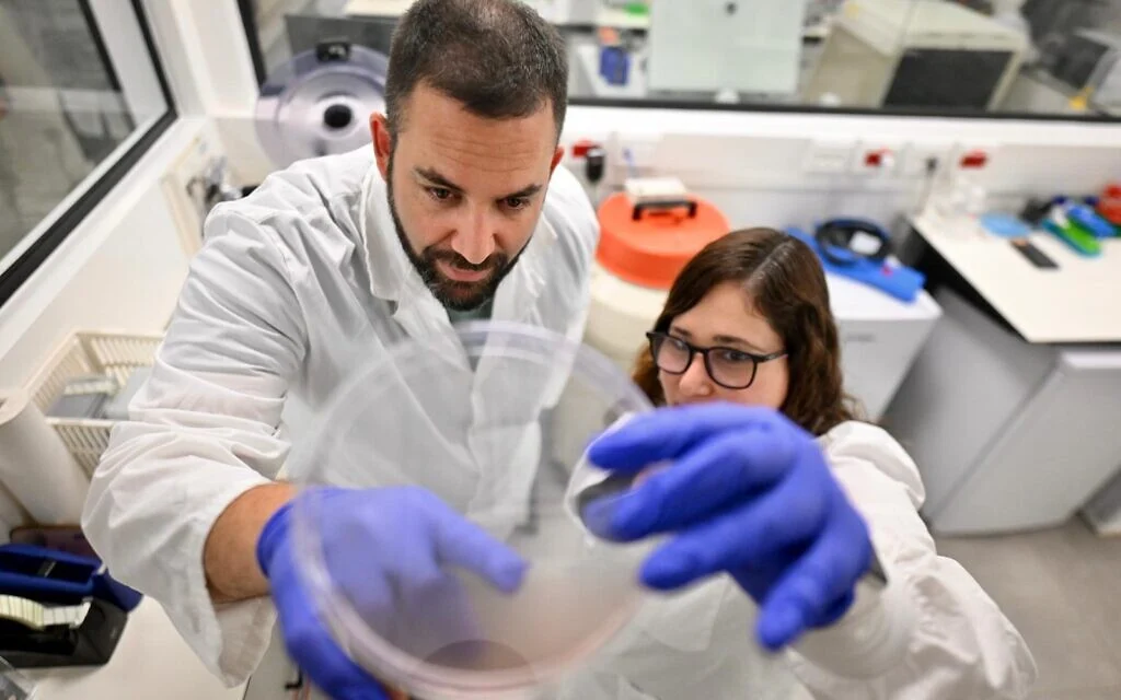 Israeli drug-free nanomedicine gives fresh hope in battling aggressive breast cancer