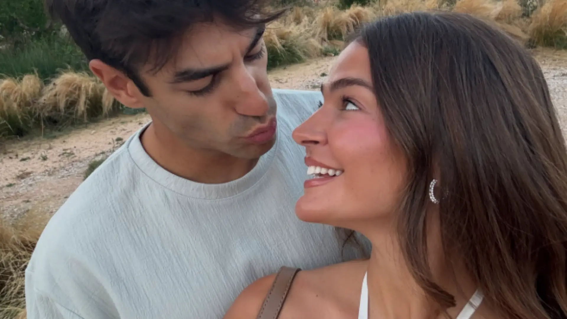 Laura Escanes se sincera sobre el reto de su relación con Joan: "Pasamos menos tiempo del que nos gustaría"