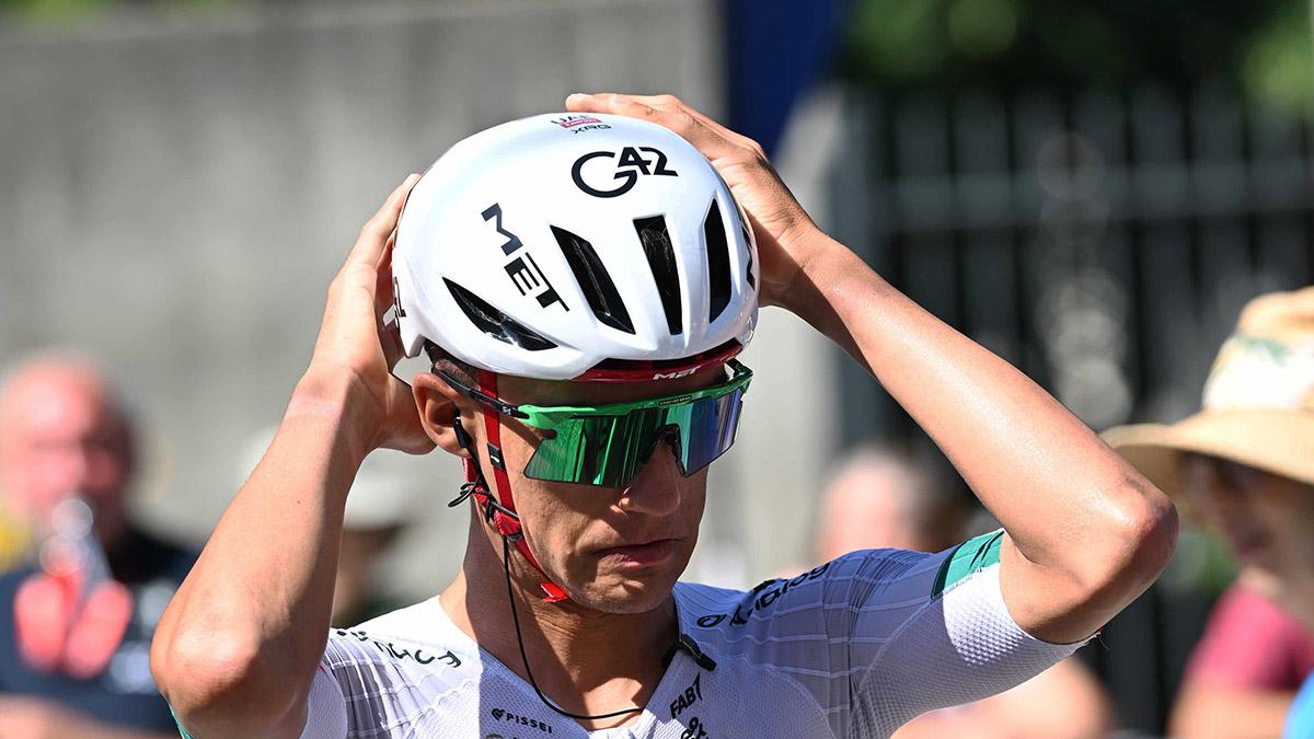 Isaac del Toro desciende posiciones en el Tour Auvergne Rhone