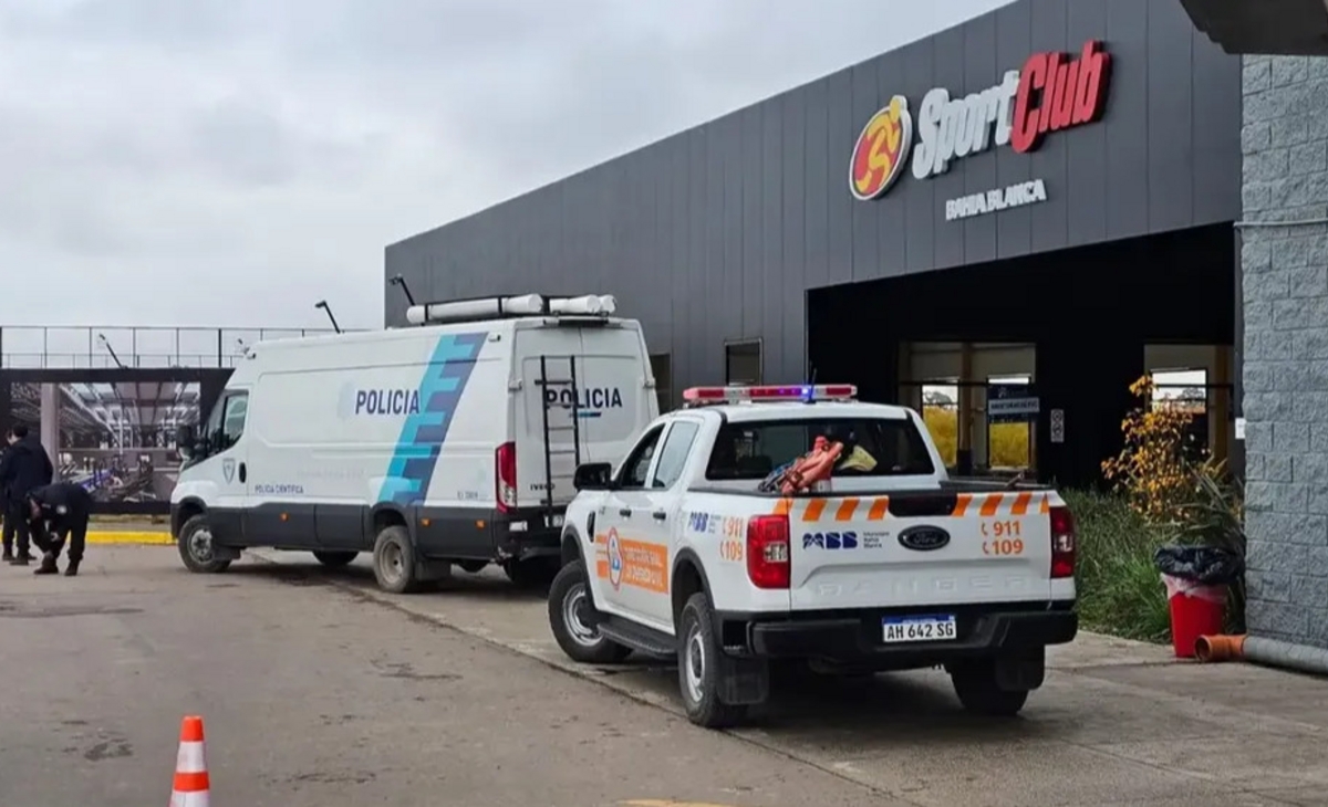 Muerte en un gimnasio: un hombre cayó de una altura de cinco metros