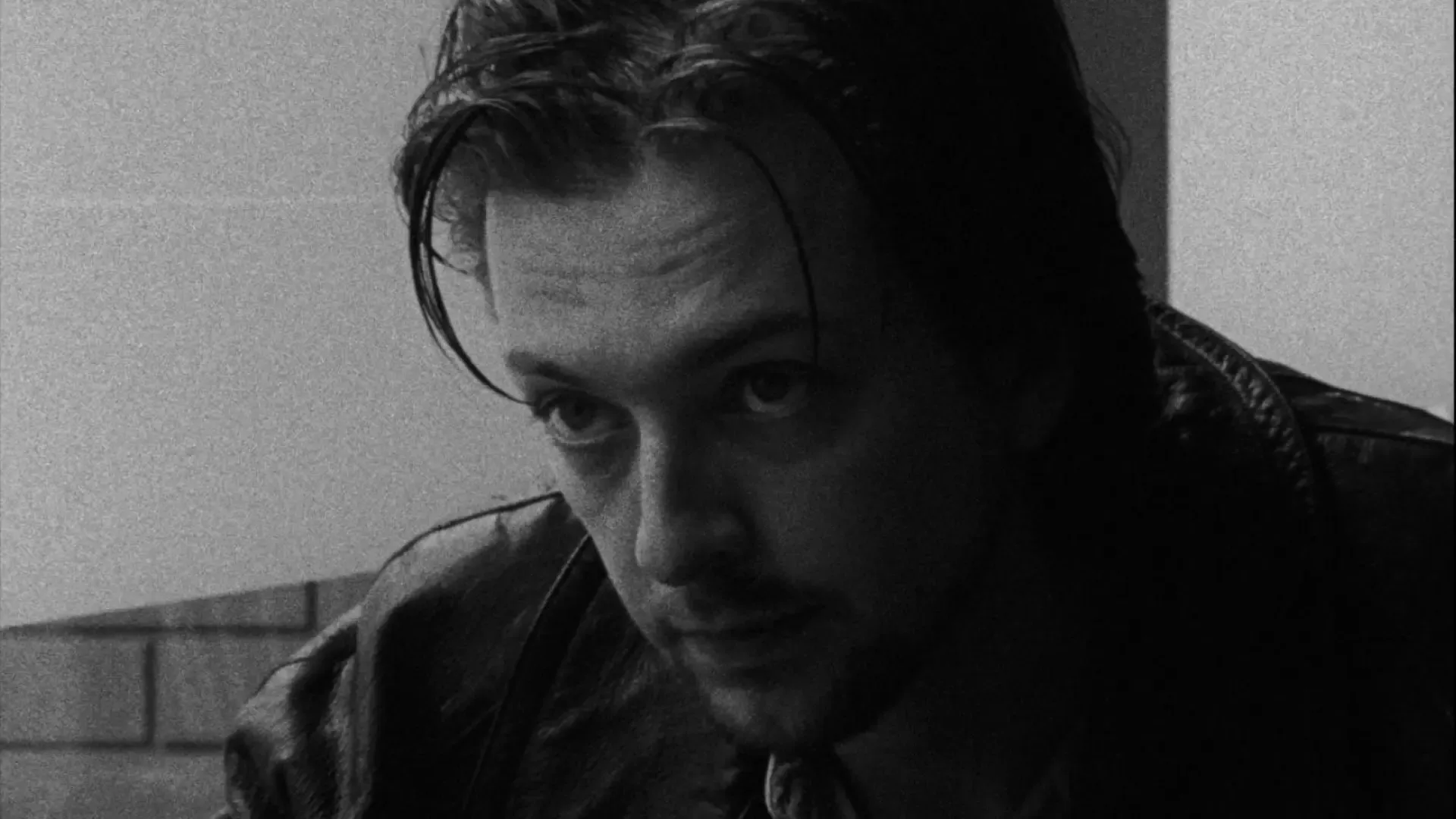 Antes de Hollywood, Nolan debutó con una pequeña gran película de 69 minutos disponible en 'streaming'