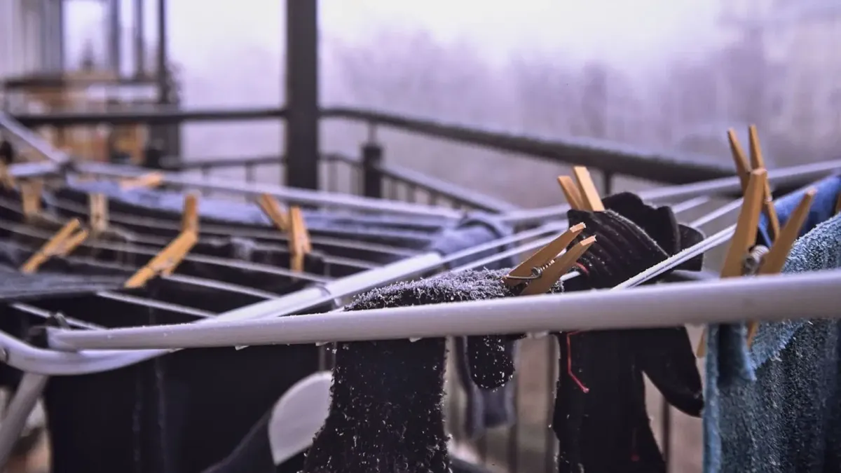 El truco japonés infalible para secar la ropa los días de lluvia y humedad
