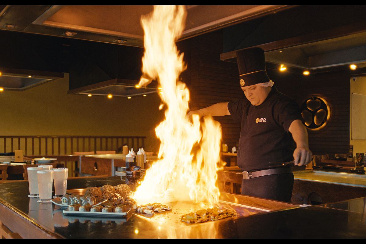 Experiencia Teppanyaki: el espectáculo de fuego que enaltece la cocina nikkei en Edo Sushi Bar