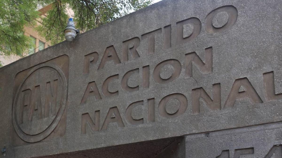 Denuncian legisladores de Morena a diputados panistas por supuesto esquema fraudulento