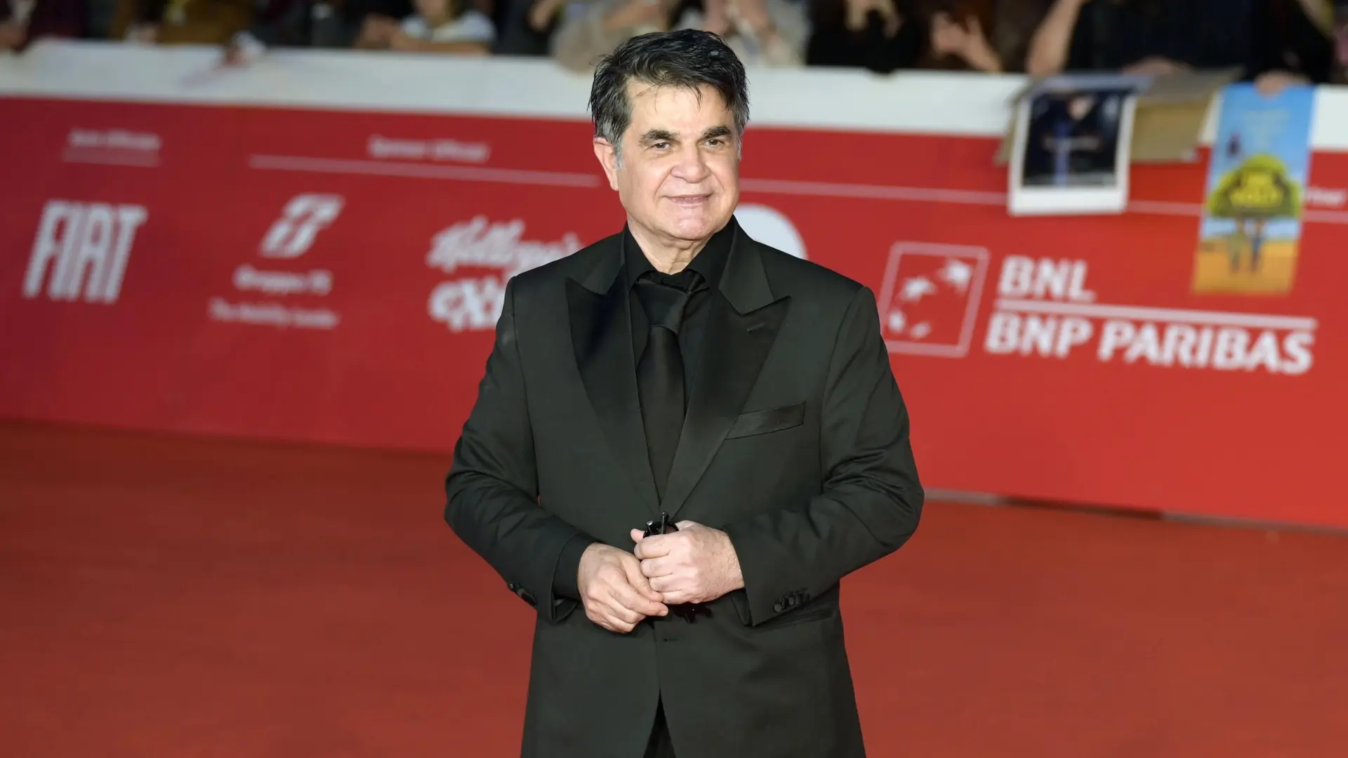 Un tribunal iraní confirma la sentencia a un año de cárcel al director Jafar Panahi