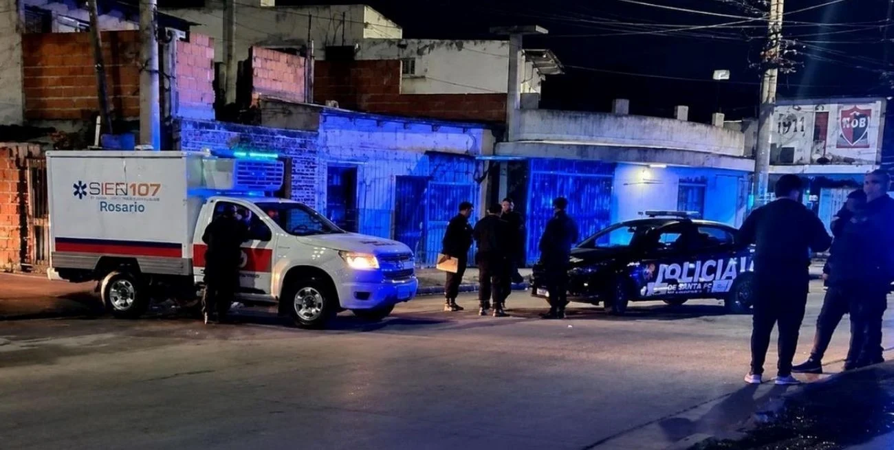 Mataron a un policía federal en un tiroteo en Rosario y hay otros dos heridos