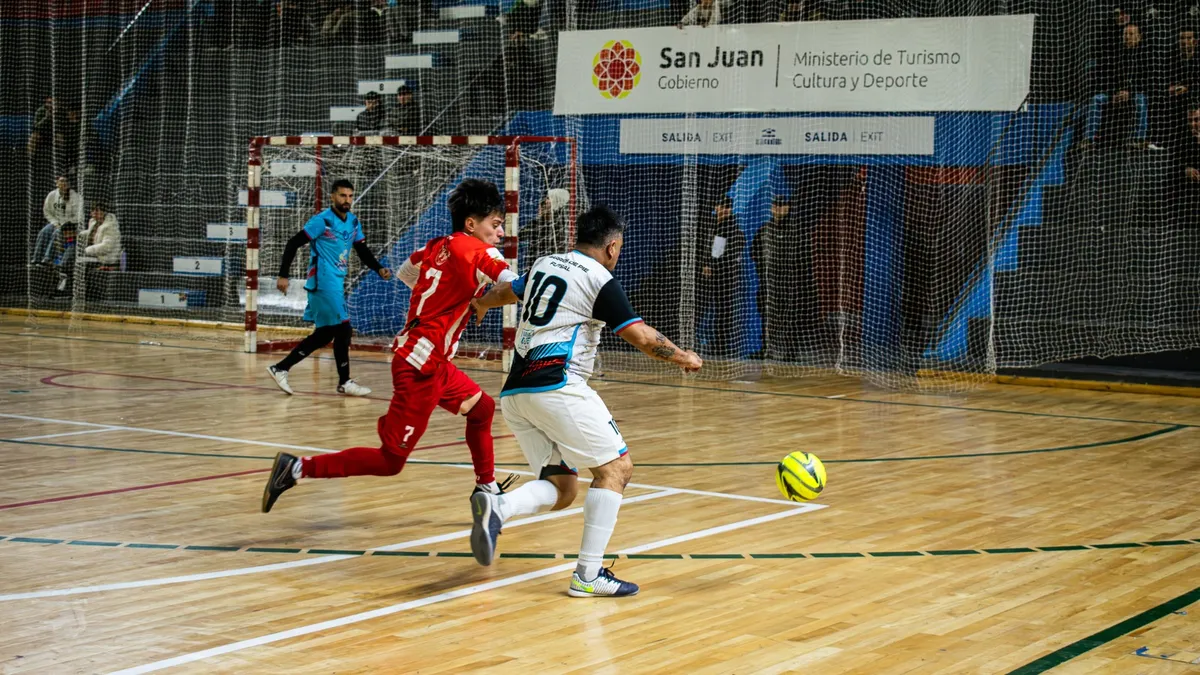 Liga Sanjuanina: Apasionante primera final del futsal entre La Gloria y Barrios de Pie