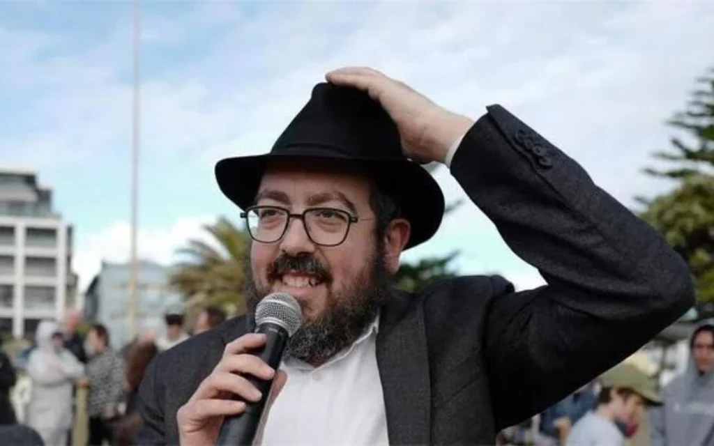 'Bring light to the world': Journalist preserves slain Bondi rabbi's mission in joint book