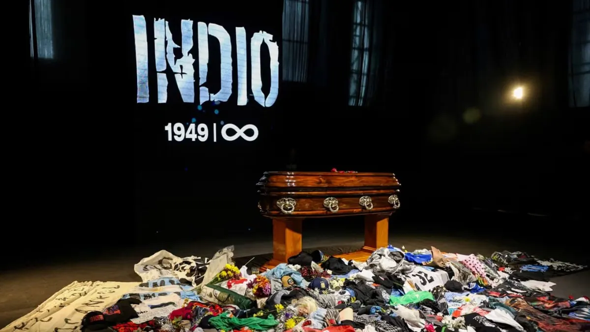 Velatorio del Indio Solari: las fotos de la capilla ardiente en Avellaneda