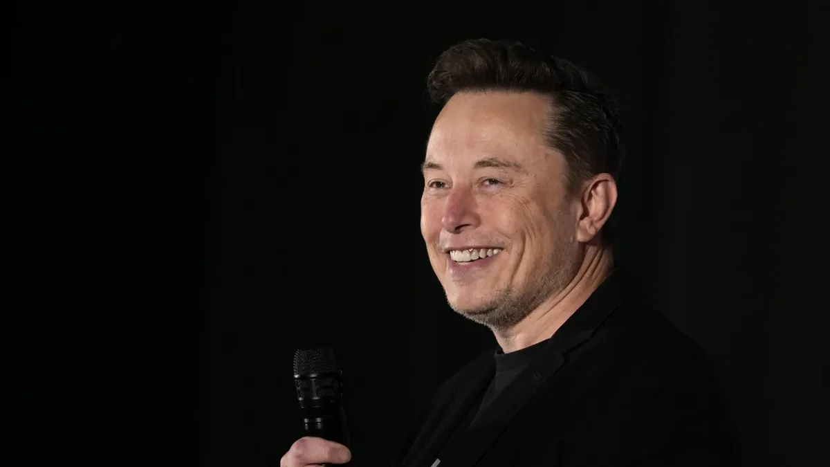 De la Luna a la Bolsa: SpaceX sale al mercado y puede convertir a Elon Musk en el primer trillonario del mundo