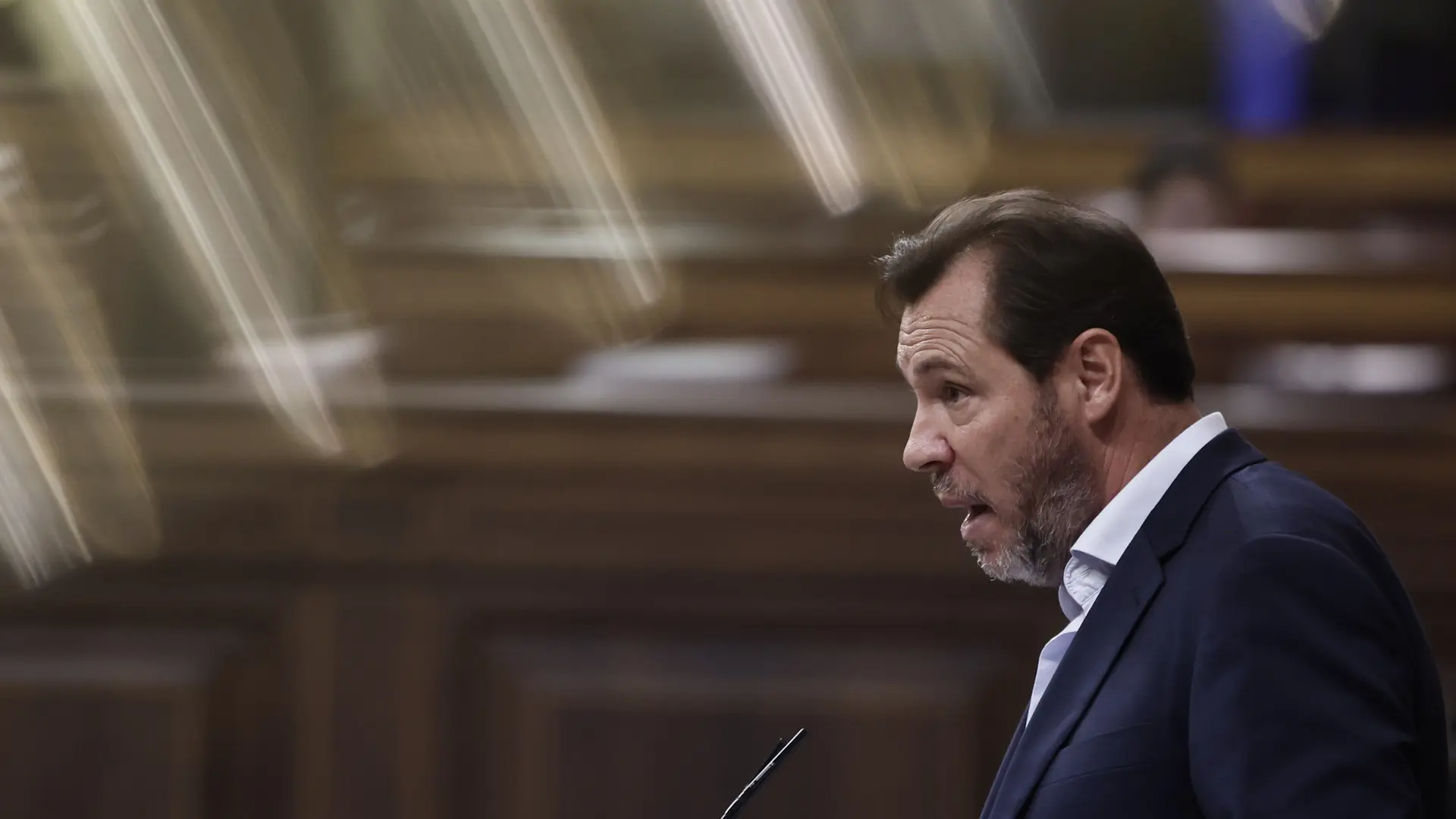 Puente plantea hacer "definitivo" el Verano Joven, que el Congreso aprueba para este año entre críticas por los fallos en los trenes