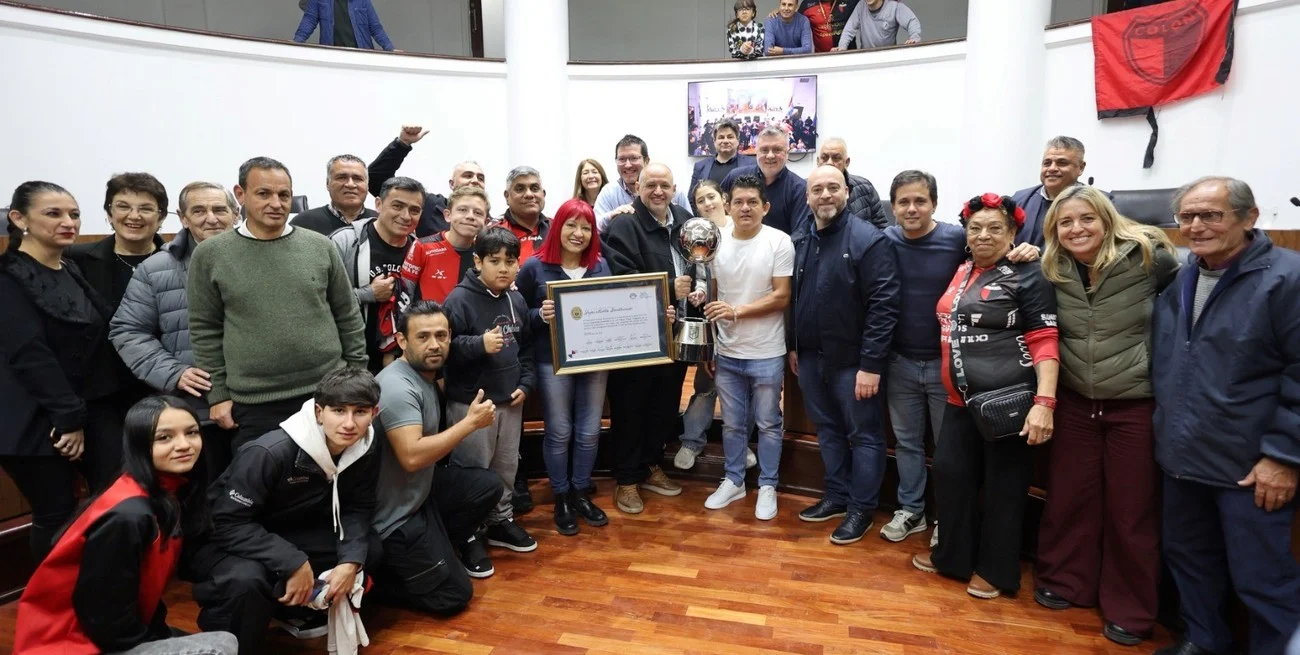 El Pulga Rodríguez fue reconocido en el Concejo Municipal como "Deportista destacado"