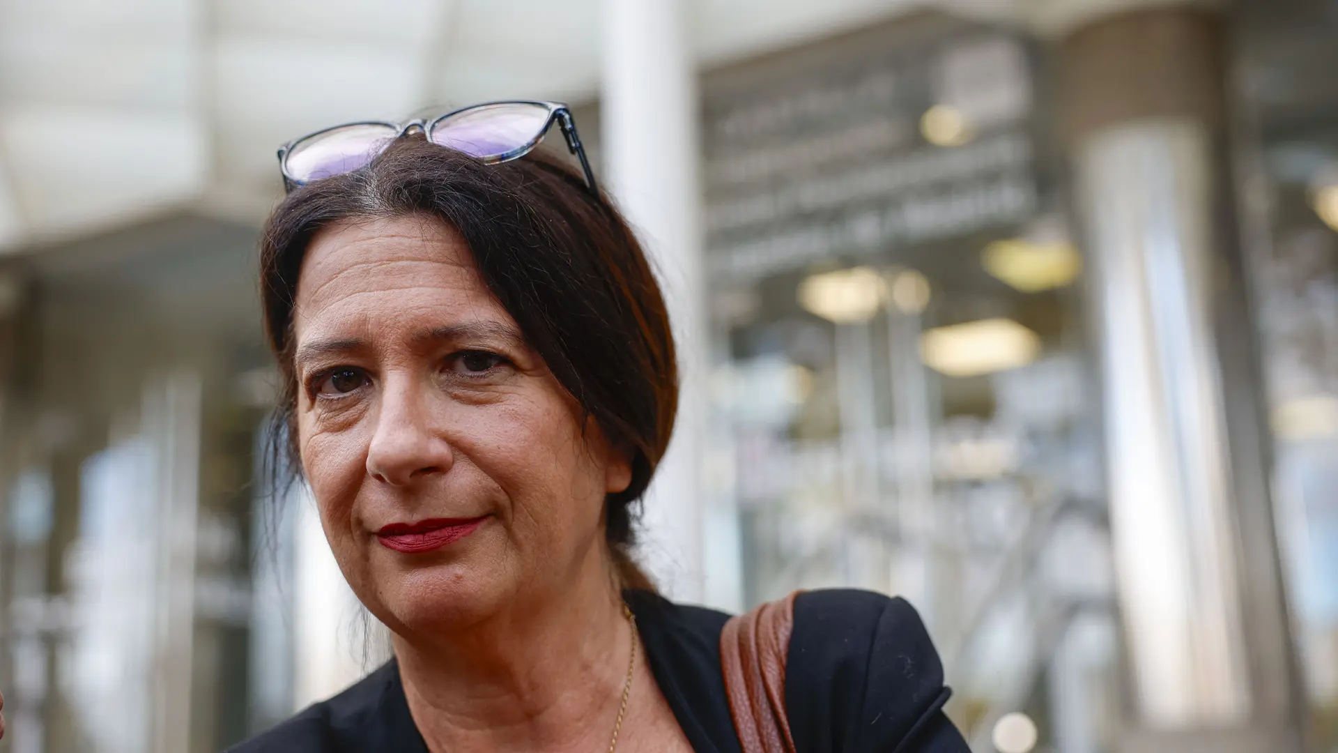 El PSOE eleva a 45.000 euros la cantidad que pagó a Leire Díez por sus "servicios" como asesora de comunicación en Cantabria