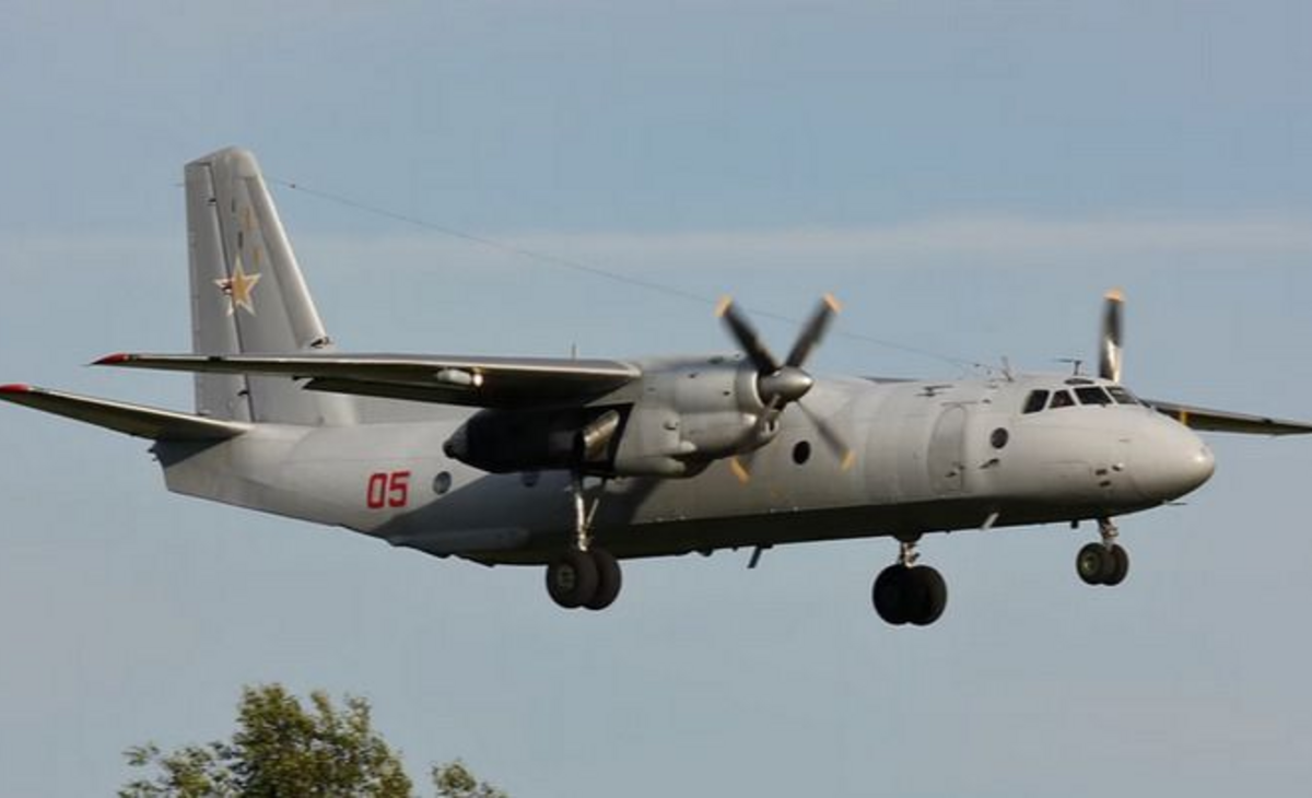 Tragedia militar en la India: cinco soldados murieron tras estrellarse un avión