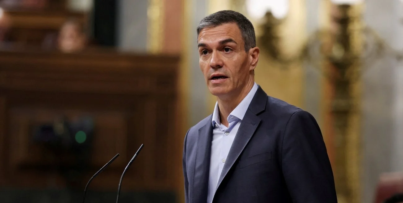 España: Feijóo exigió elecciones anticipadas ante un Pedro Sánchez que defiende su continuidad