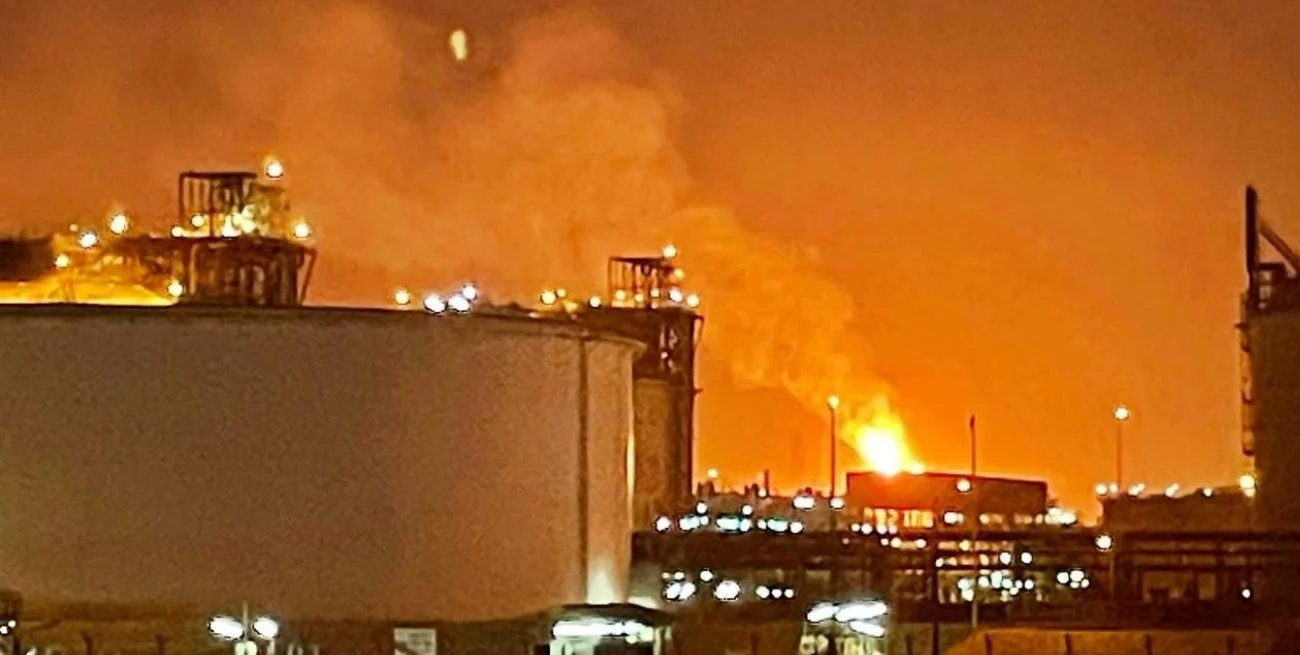 Qatar: una falla técnica provocó una explosión en un importante centro de gas