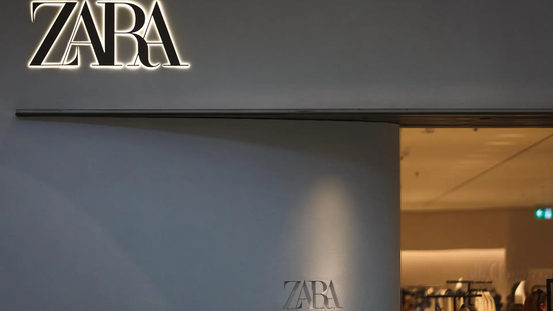 Inditex reconoce el impacto sobre sus ventas en Oriente Próximo pero mantiene todas sus tiendas abiertas