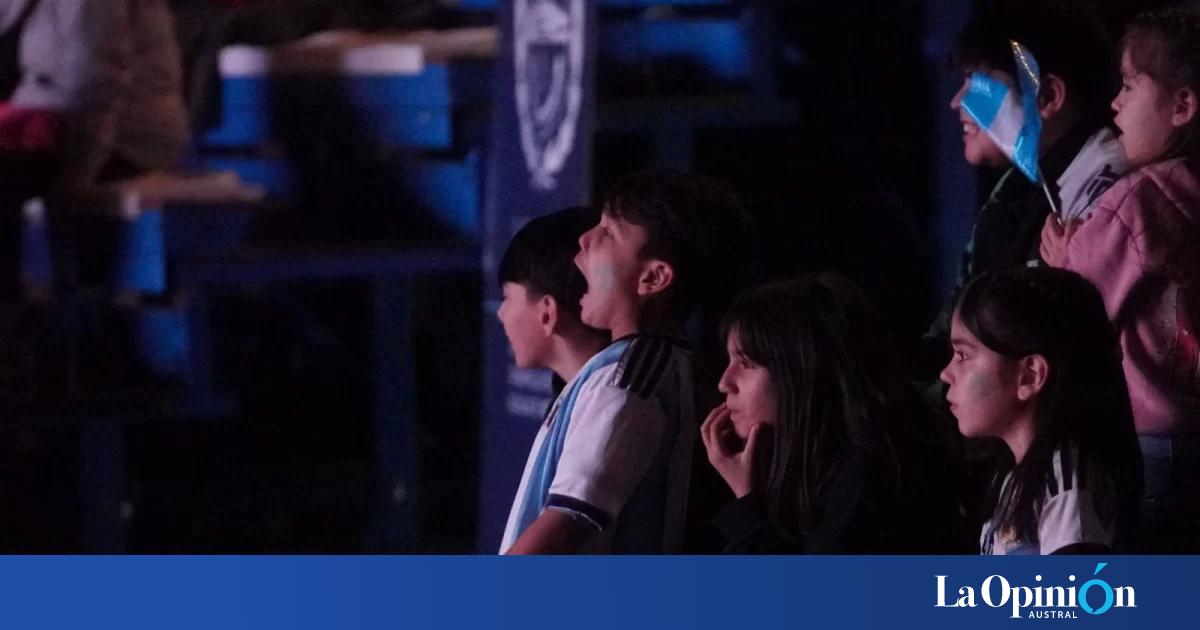 El Boxing Club vive una noche de ilusión y familia con Argentina 3-0 ante Argelia