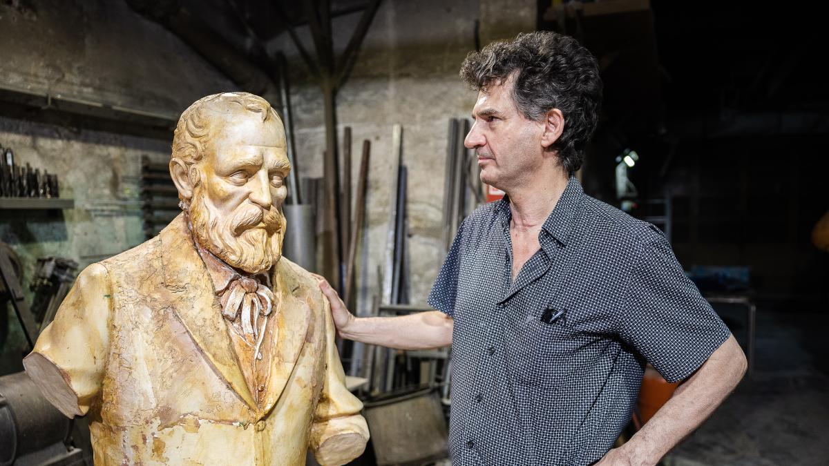 Reus ultima la escultura de Gaudí y cede un solar para la capilla de la Asunción