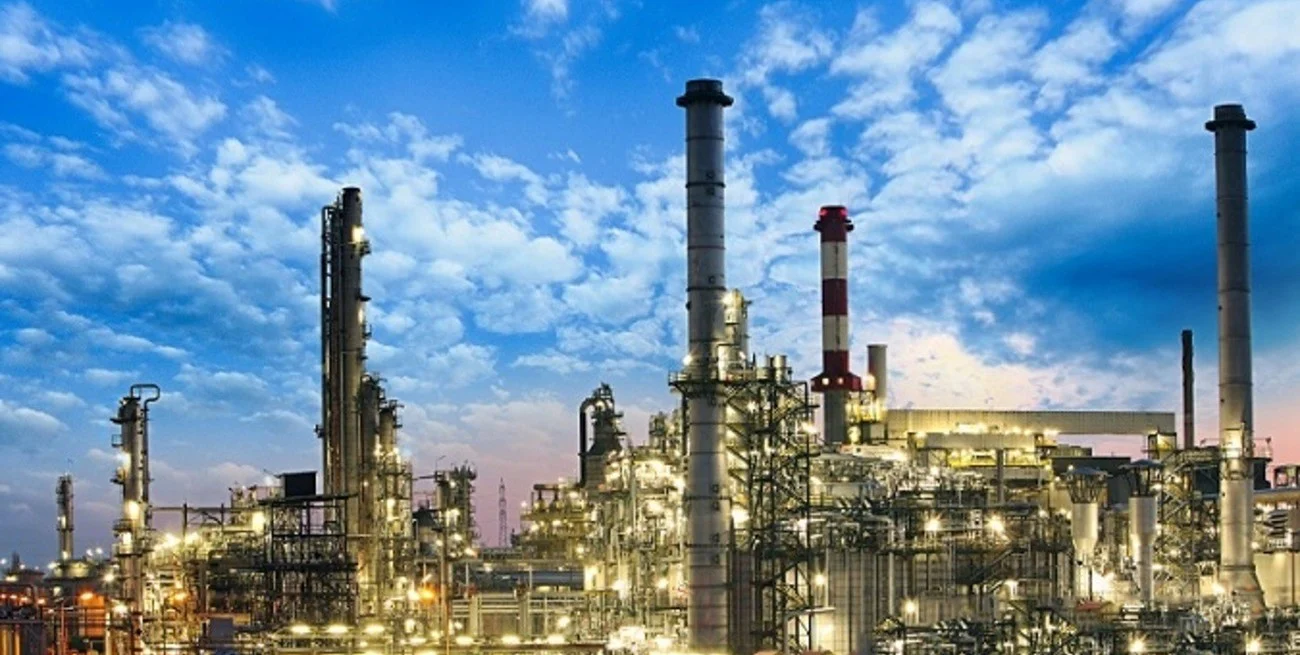 La industria química y petroquímica produjo 34% y vendió 11% más que en abril del pasado año