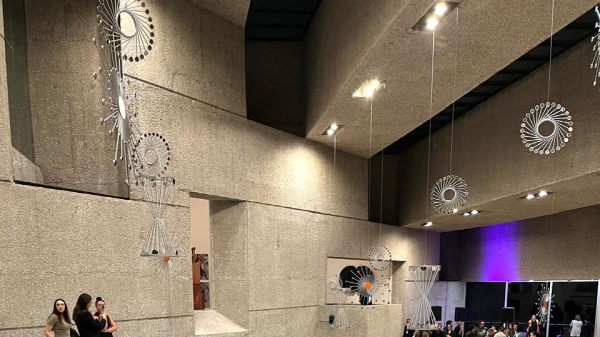 Generan cruces de épocas y lenguajes en el Museo Tamayo