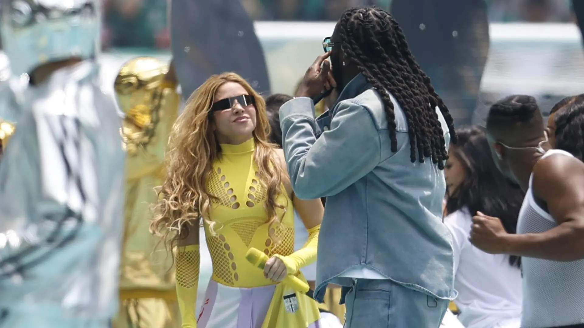 La actuación de Shakira en la inauguración del Mundial incendia las redes: "¿Era la doble?"