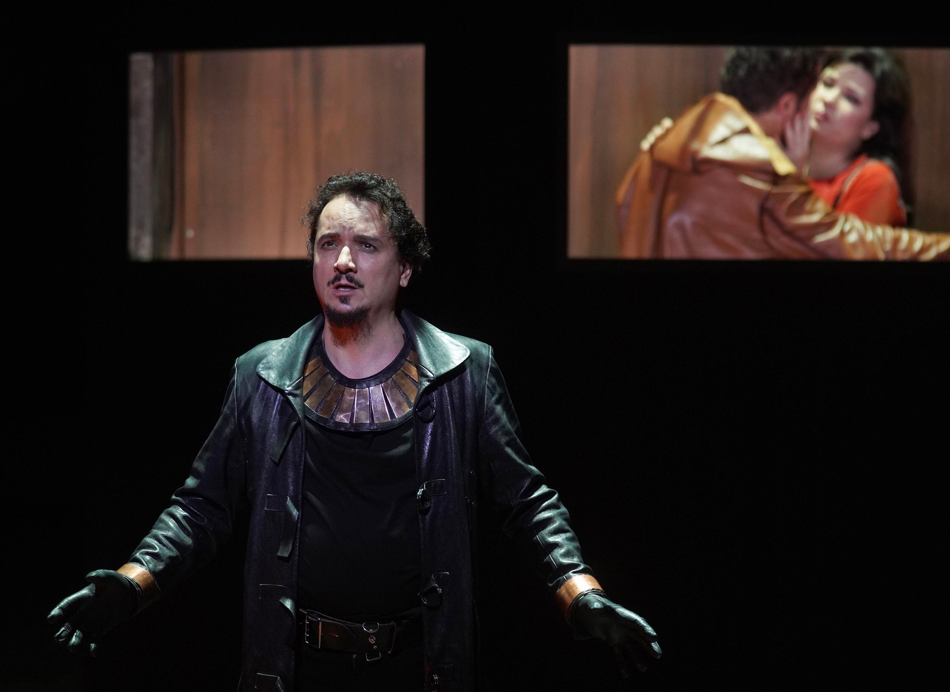 El Teatro Real termina la temporada como empezó: grandes voces que compensan los desatinos escénicos