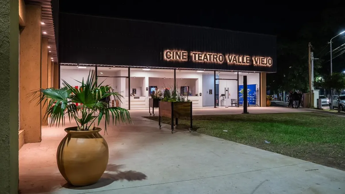 Tras ser apartado de su cargo, el exdirector del Cine Teatro de Valle Viejo denunció acomodos familiares y falencias edilicias