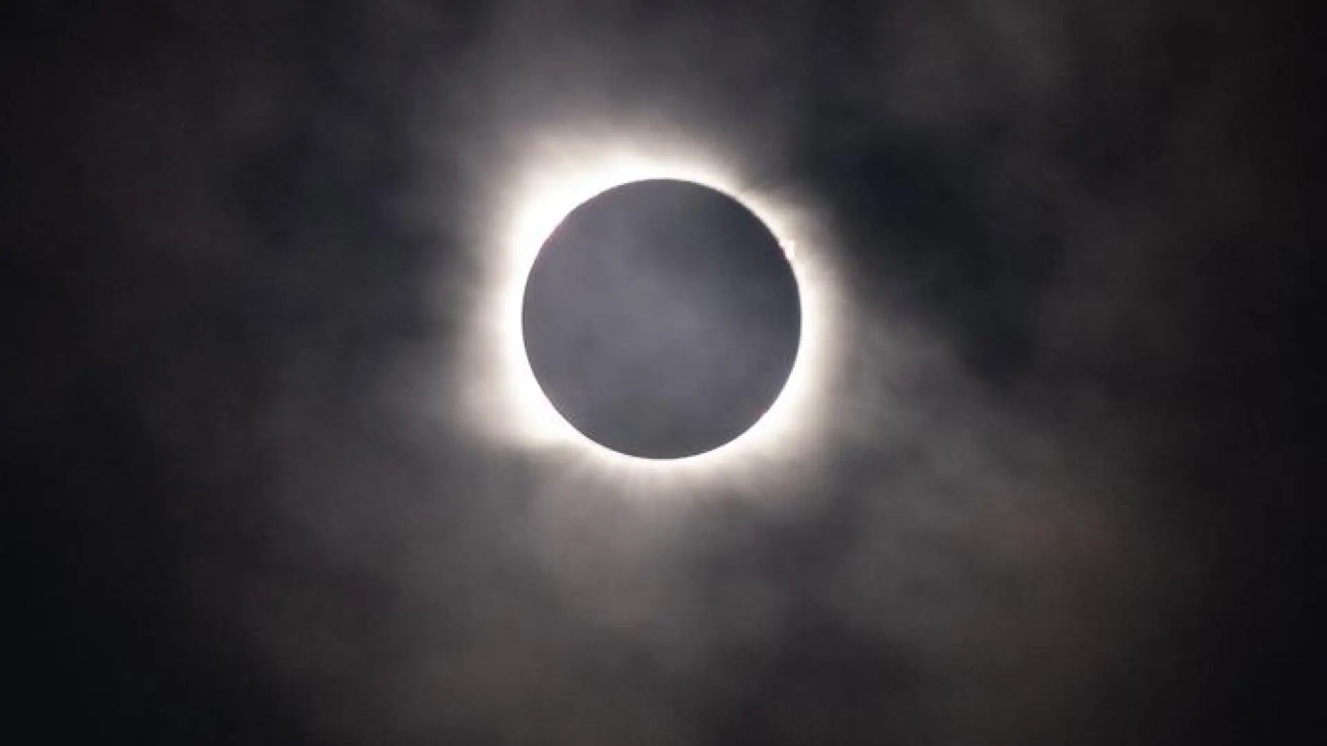 Esto es lo que puedes esperar del eclipse en Tarragona este verano: actividades y horarios