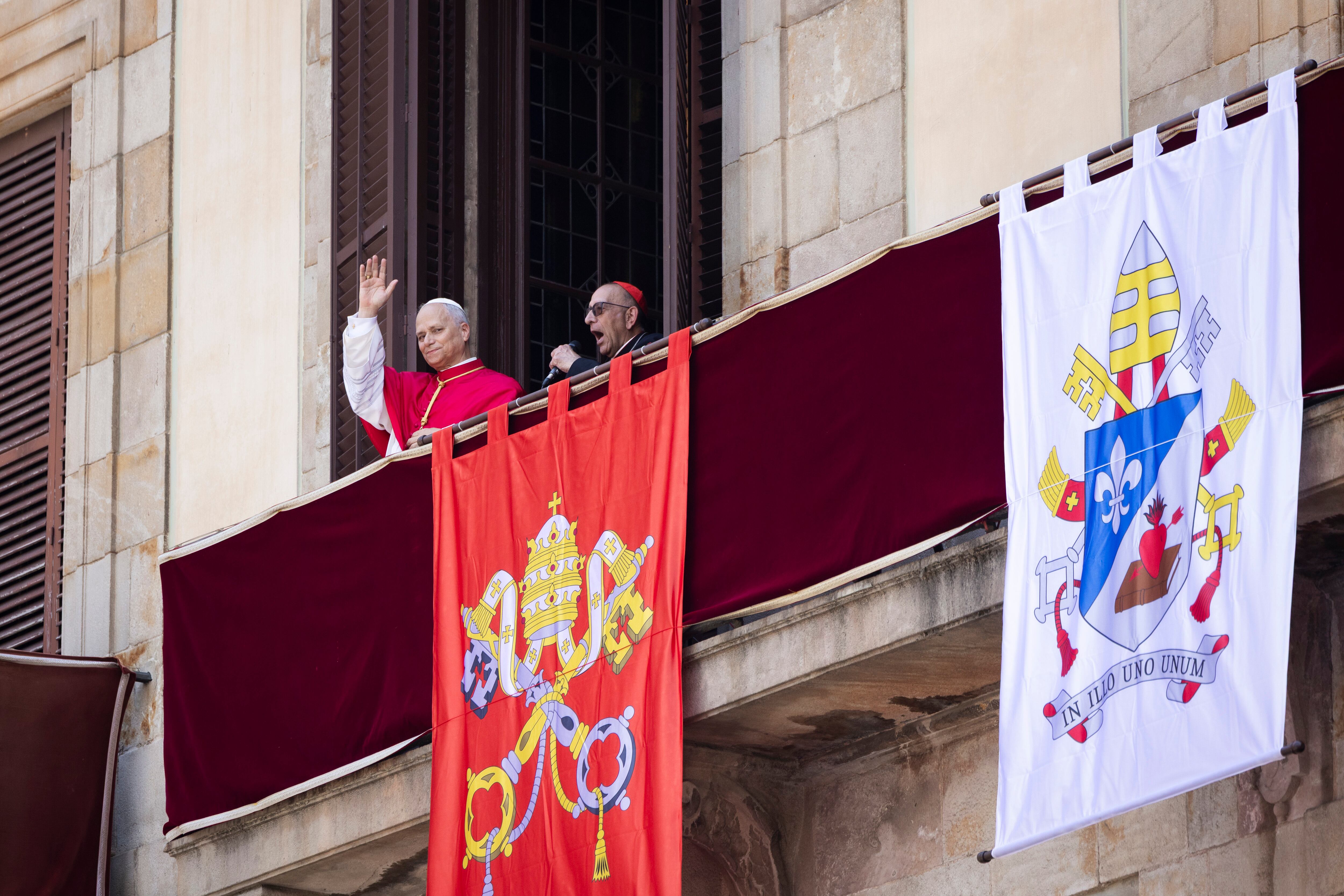 El Papa busca la complicidad con los fieles en Barcelona: "Bon dia i bona ora"