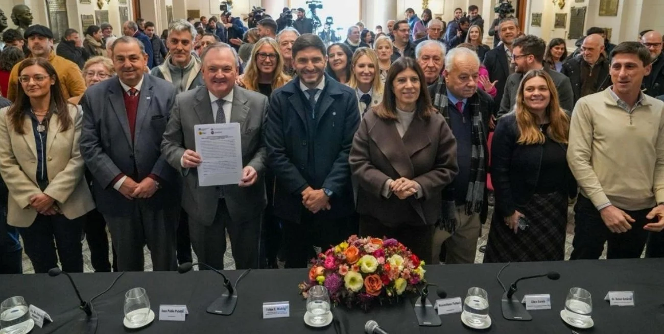 Cabeza de poderes en la Plaza