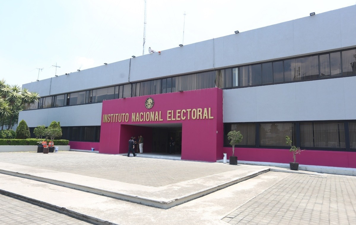 El INE alista multas por 5 mdp a aspirantes a partidos políticos