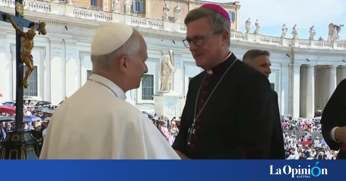 García Cuerva saludó al papa León XIV en la Audiencia General