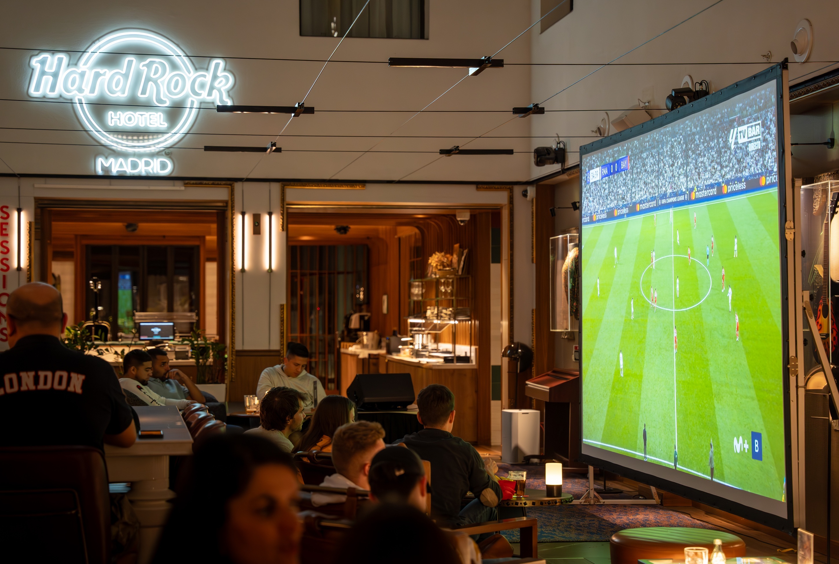 Bares, hoteles y mercados: 13 planes para vivir el Mundial con buena cocina