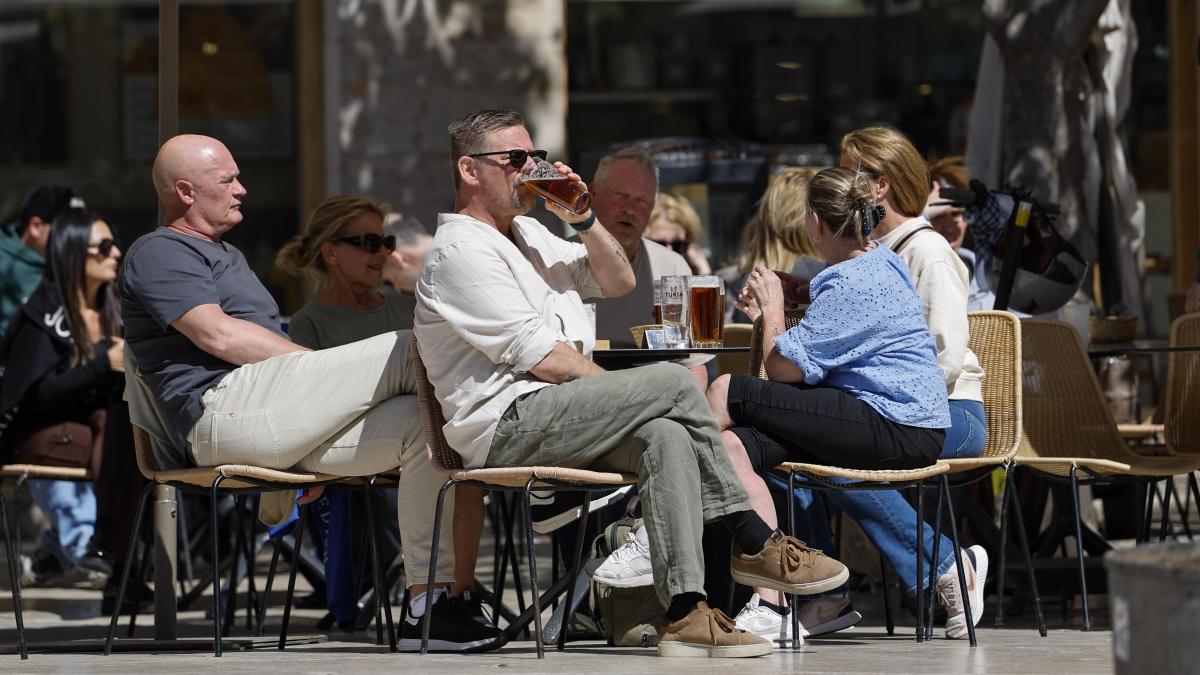 Estados Unidos lidera el ranking de turistas extranjeros en València aun sin vuelo directo