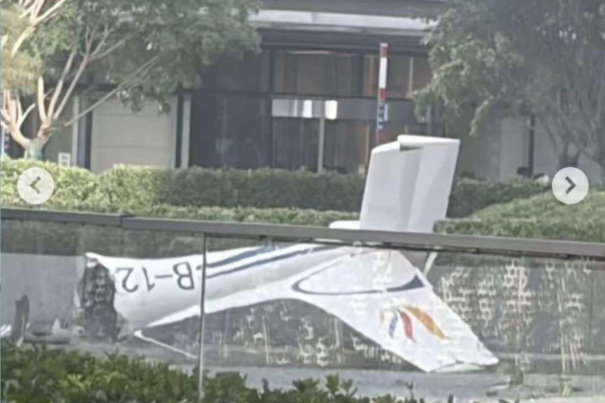 Una avioneta se estrelló contra el edificio más alto de Pekín, China