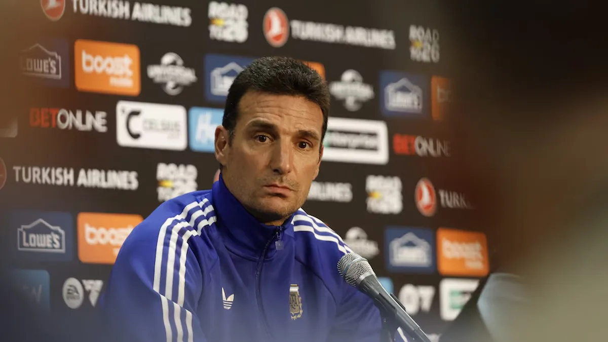 Lionel Scaloni llevó tranquilidad sobre Messi, pero no descartó cambios en la lista a una semana del Mundial