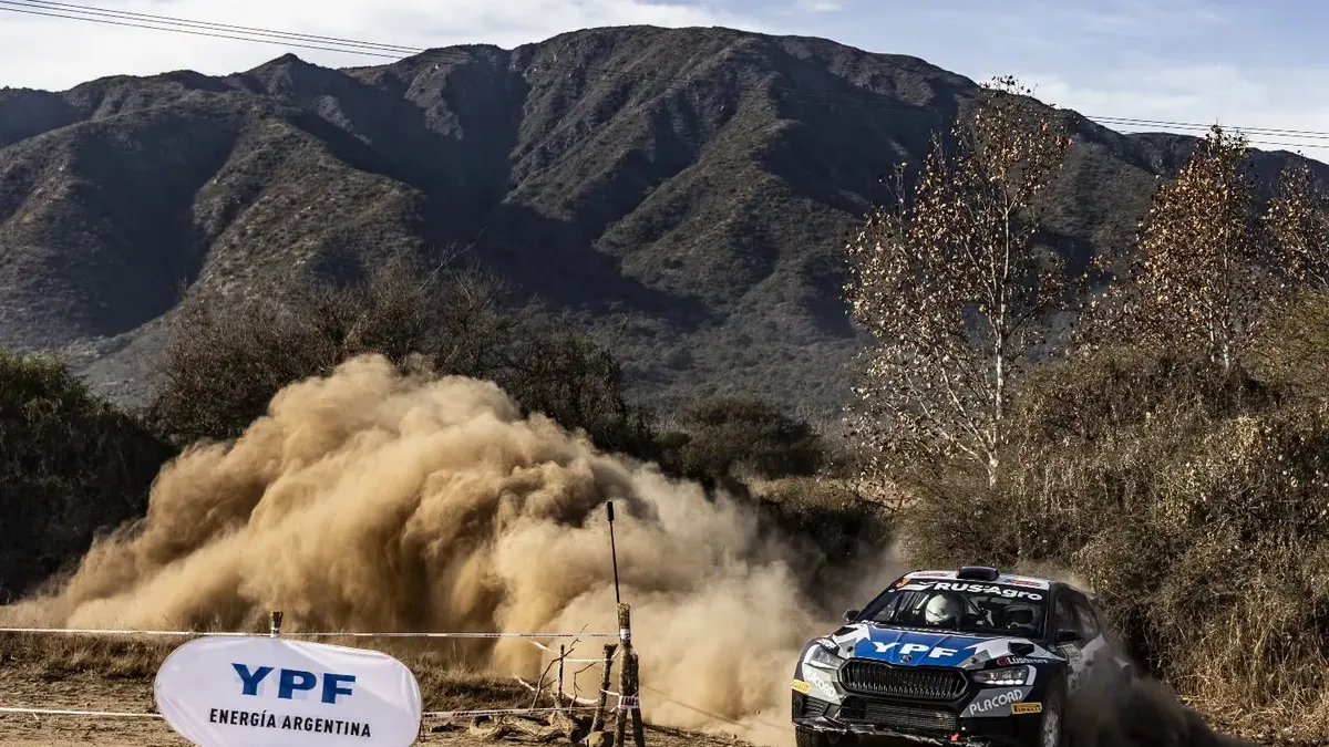 D'Agostini y Sampayo, se destacan en el "Poncho"'
