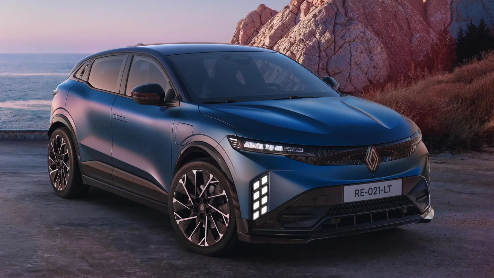 Todo lo que cambia en el renovado Renault Mégane eléctrico: y va mucho más allá del diseño