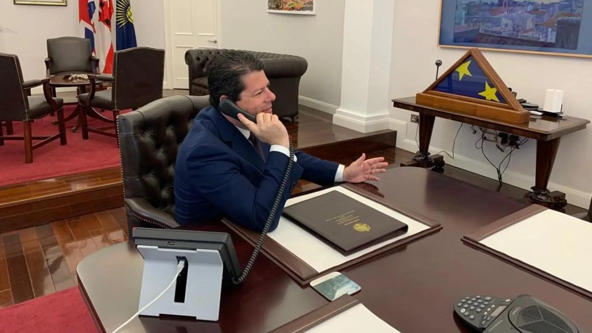 El ministro principal de Gibraltar cree que "sería tonto" el político que quisiera revertir el acuerdo sobre el Peñón en un futuro